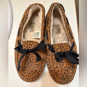UGG Women's Leopard Print Moccasin Slippers - Tan and Black